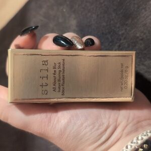 Stila All About the Blur Instant Blurring Stick